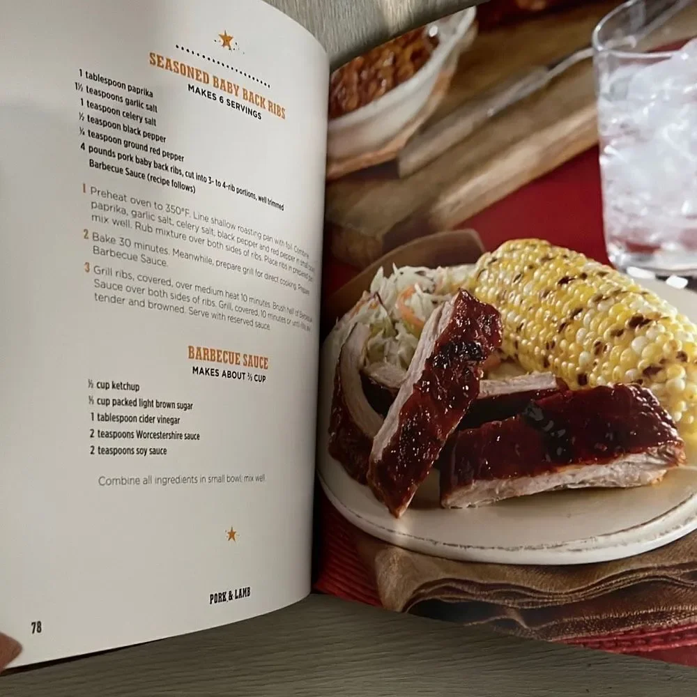 Grilling More‎ than 100 Recipes Hardcover Publications International Ltd.